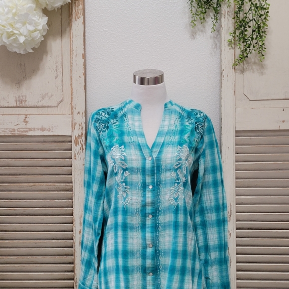 Panhandle plaid embroidery button down western shirt Small - Picture 2 of 13